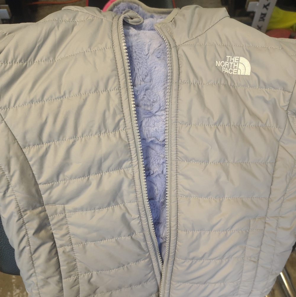 The North Face Kids Hooded & Reversible Puffer Jacket - Gray and Purple Size 5T